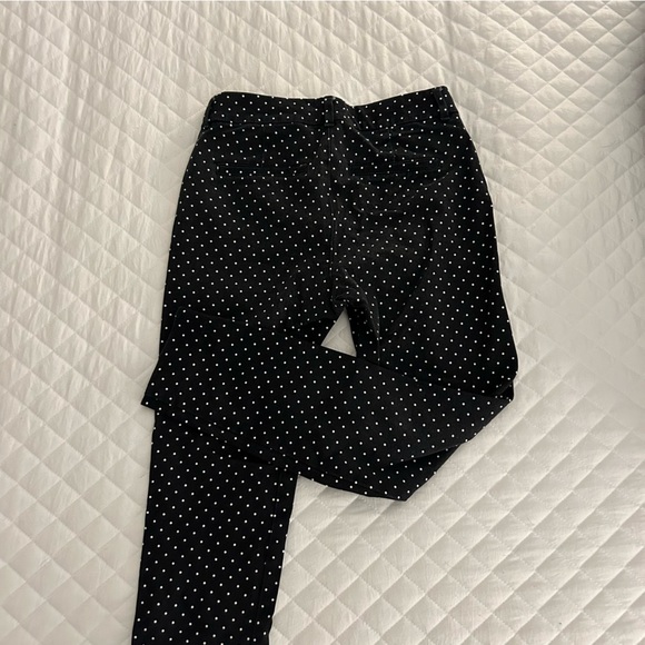 Old Navy, black with white polka dots, high rise pixie pants. Size 0. - Picture 3 of 5
